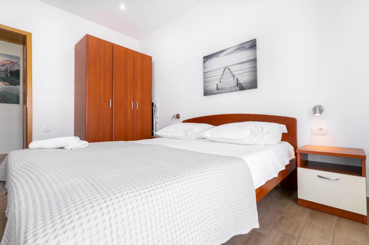 Apartmani Roko Baška Voda Zewnętrze zdjęcie