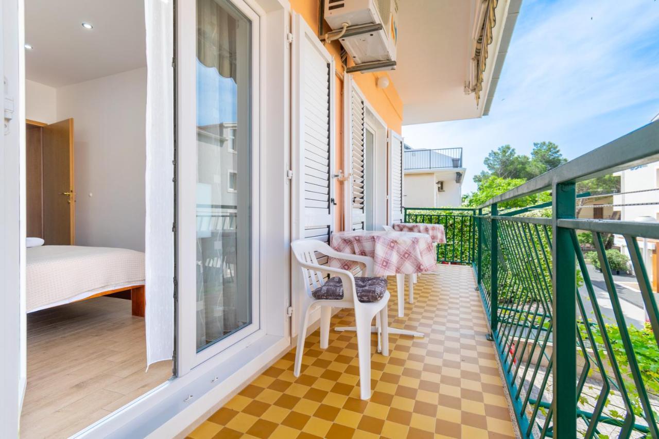 Apartmani Roko Baška Voda Zewnętrze zdjęcie