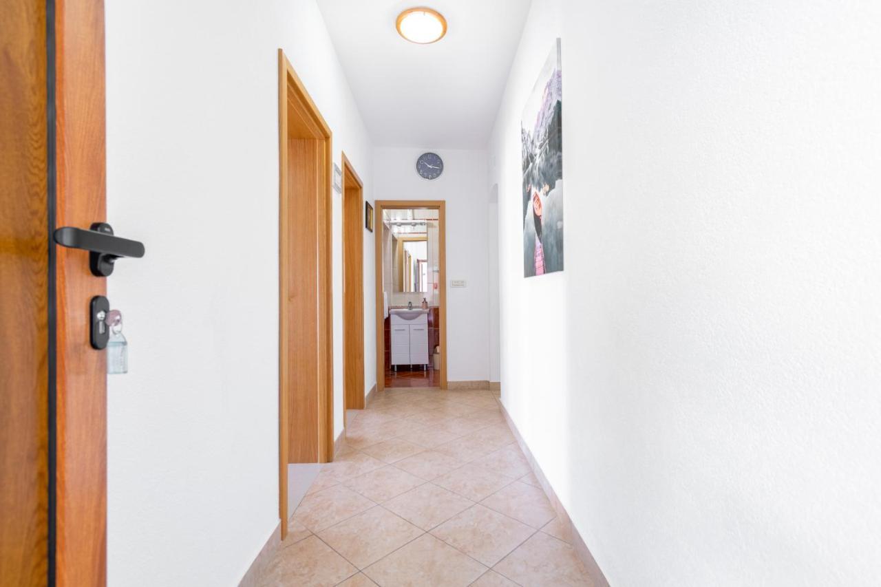 Apartmani Roko Baška Voda Zewnętrze zdjęcie