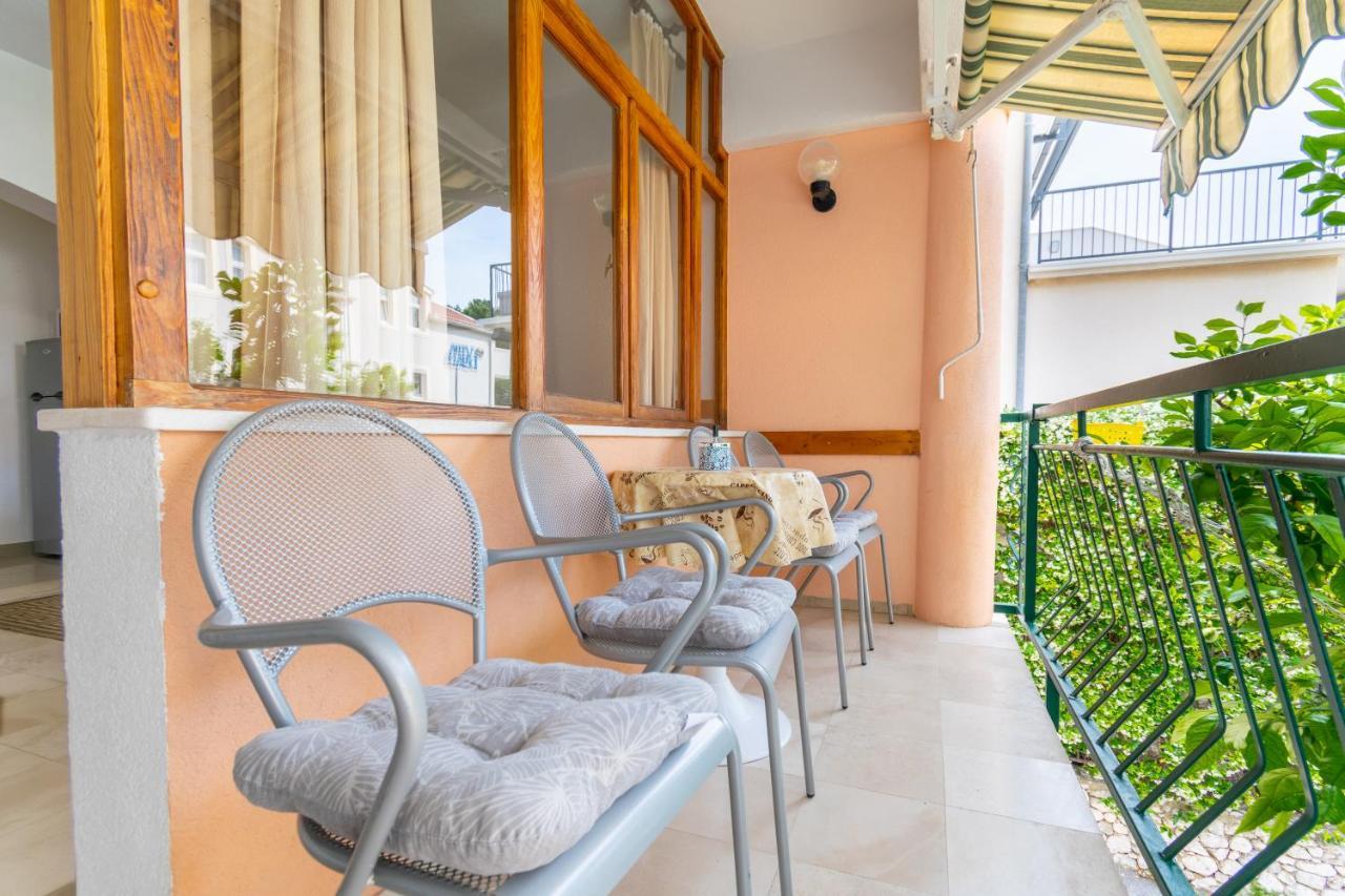 Apartmani Roko Baška Voda Zewnętrze zdjęcie