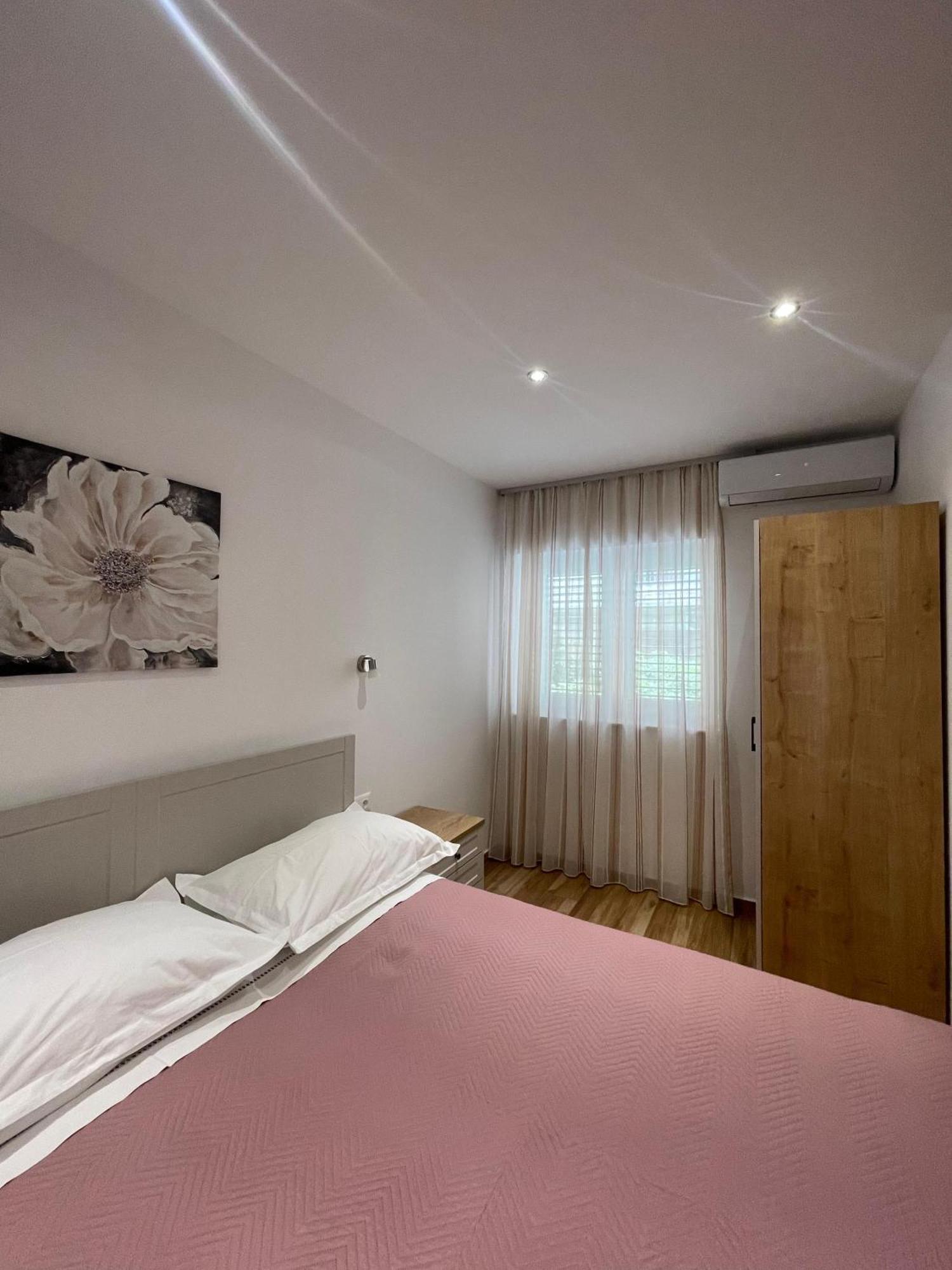 Apartmani Roko Baška Voda Zewnętrze zdjęcie