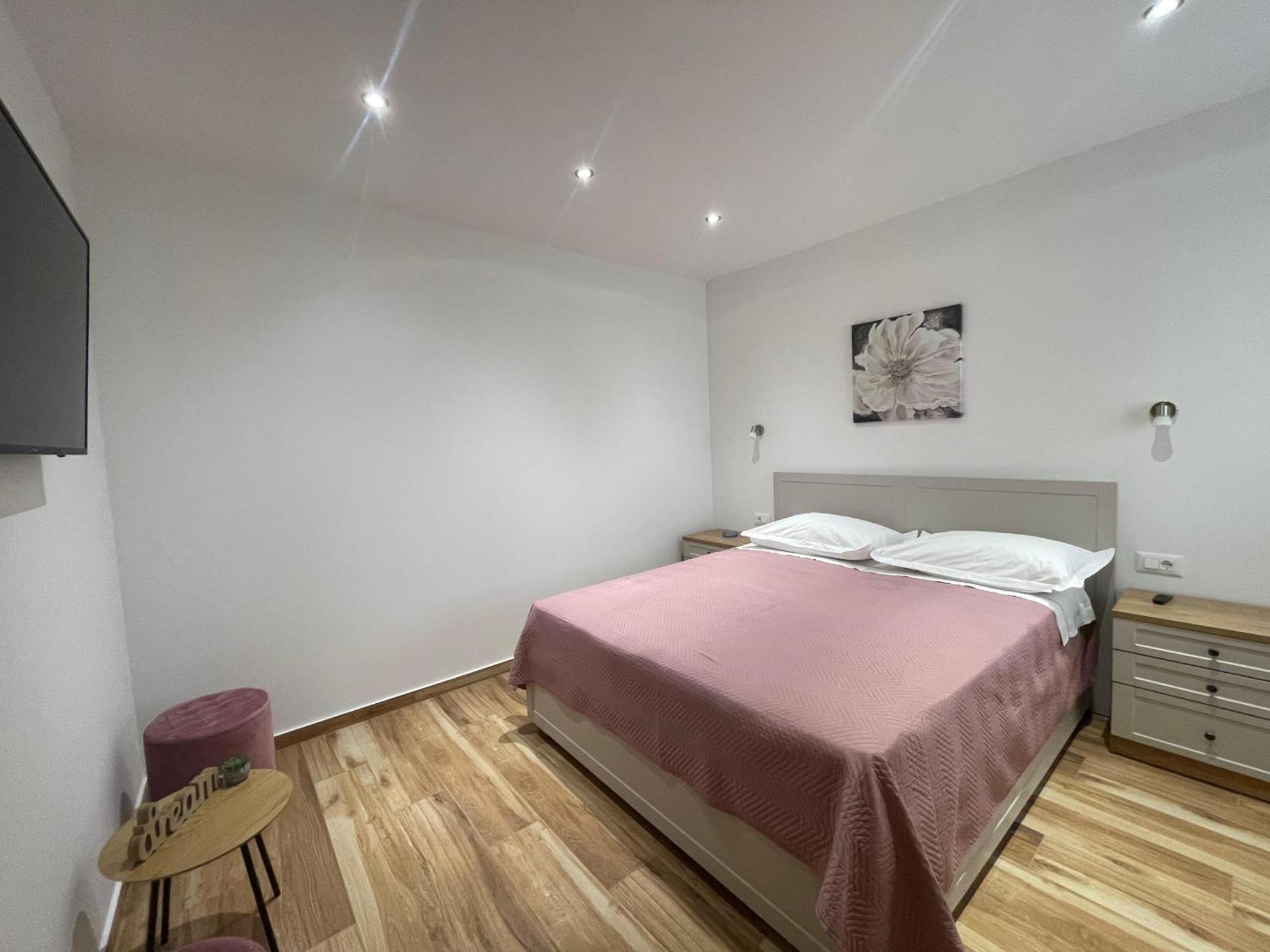 Apartmani Roko Baška Voda Zewnętrze zdjęcie